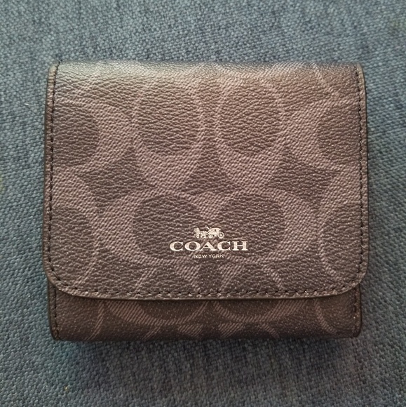 COACH Signature Trifold Wallet - Picture 2 of 7